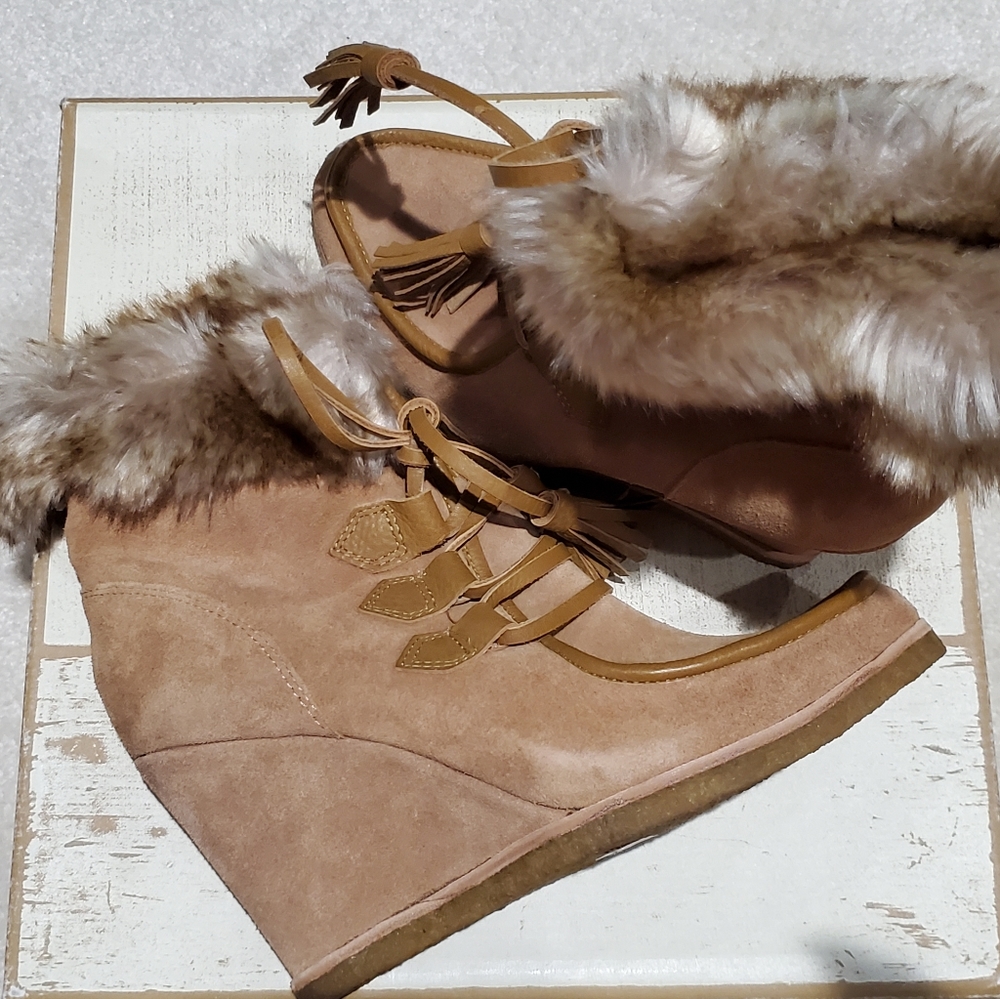 NEW SPLENDID FUR TRIMMED SUEDE BOOTIES 6.5